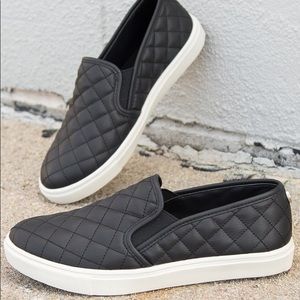 Steve Madden quilted shoes